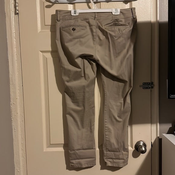 American Eagle Khaki Pants - Picture 2 of 5